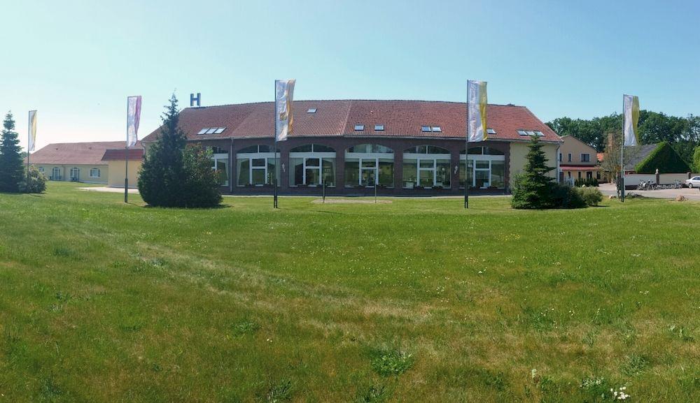Sport- & Vital-Resort Neuer Hennings Hof Perleberg Eksteriør billede